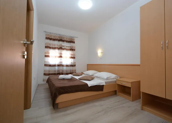 Antonija Διαμέρισμα Starigrad Paklenica